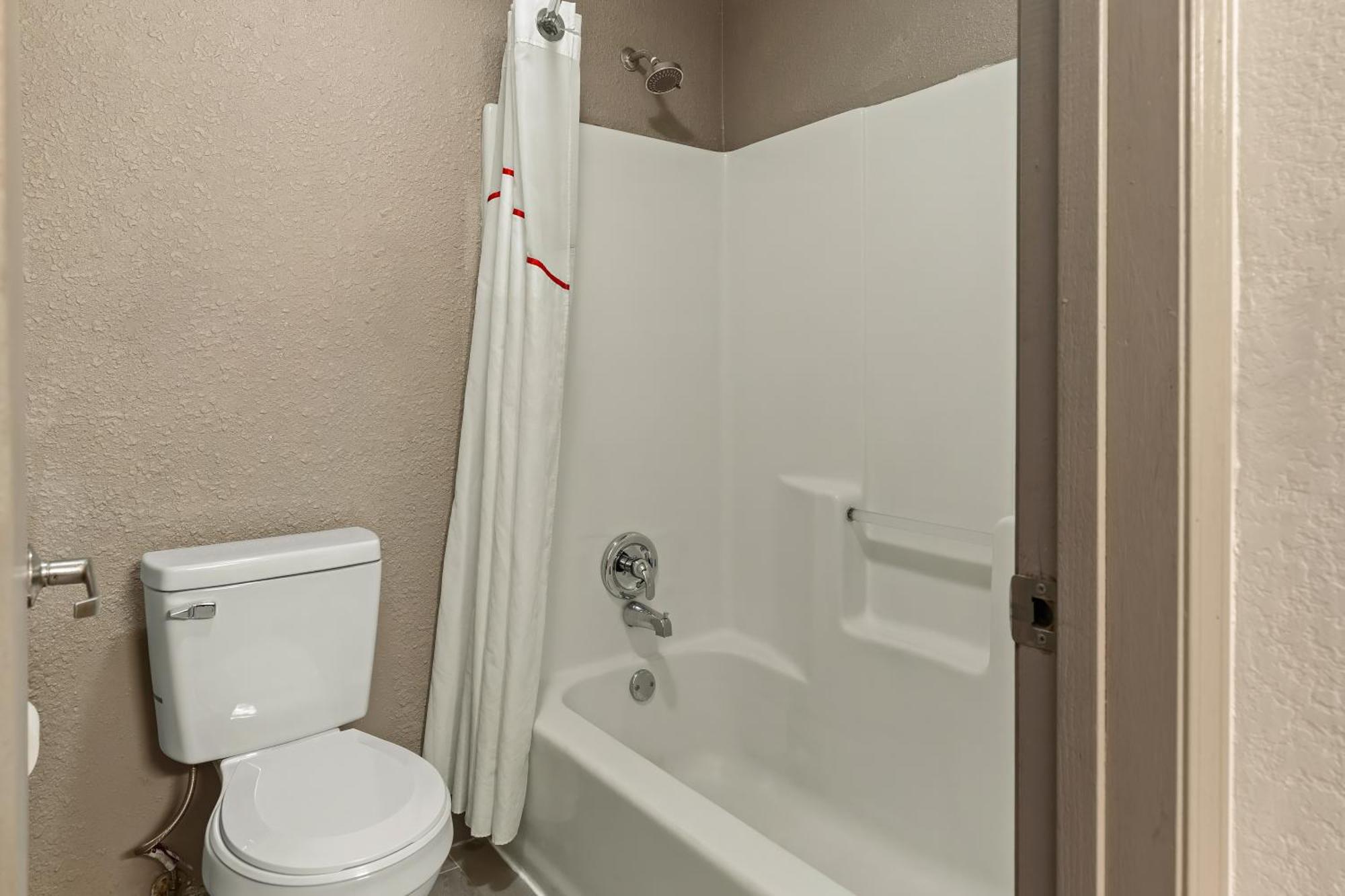 Red Lion Inn & Suites Caseyville Εξωτερικό φωτογραφία
